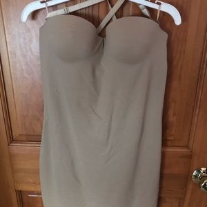 Nude bodyshaping slip